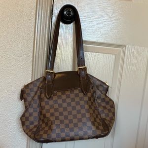 LV shoulder Bag